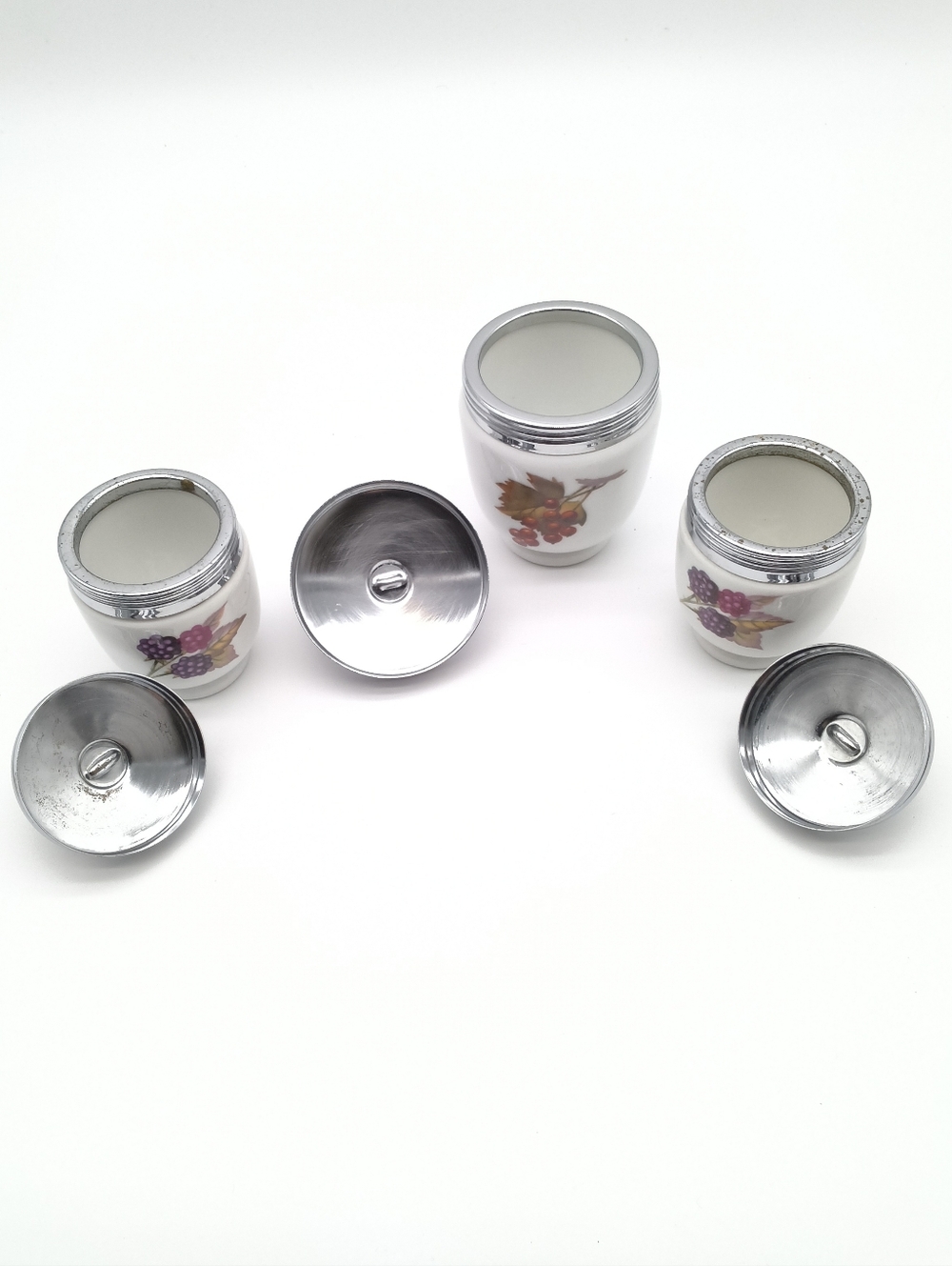 3 Vintage Royal Worcester "Evesham Gold" Egg Coddlers - Picture 4 of 11